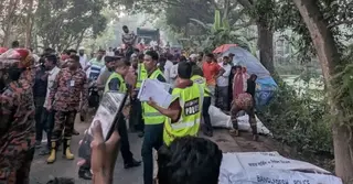 নাটোরে বাস-ট্রাক সংঘর্ষে নিহত ৯, আহত অন্তত ৩০